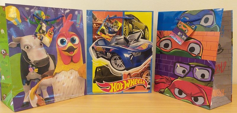 BOLSAS REGALO INFANTIL DISEÑOS VARIOS - 23CMSX18CMS - 1000-013-M100 - Imagen 1
