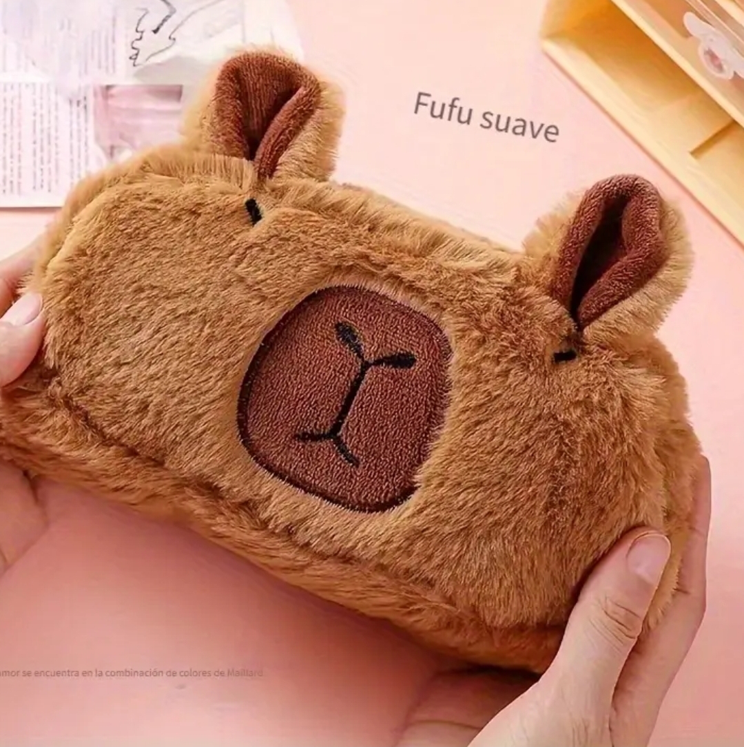 COMBO CAPIBARA: LLAVERO+BOLSO+CARTUHERA+MALETA - Imagen 4